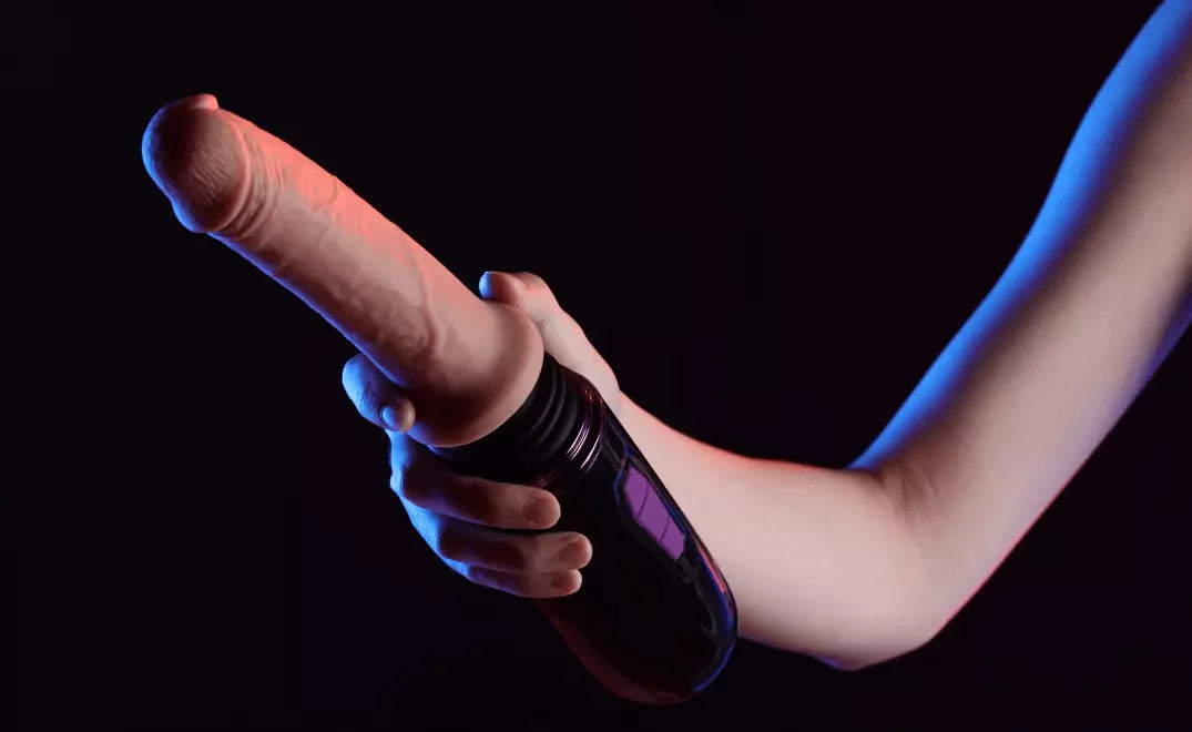 thrusting dildo review Thrusting Dildo Review